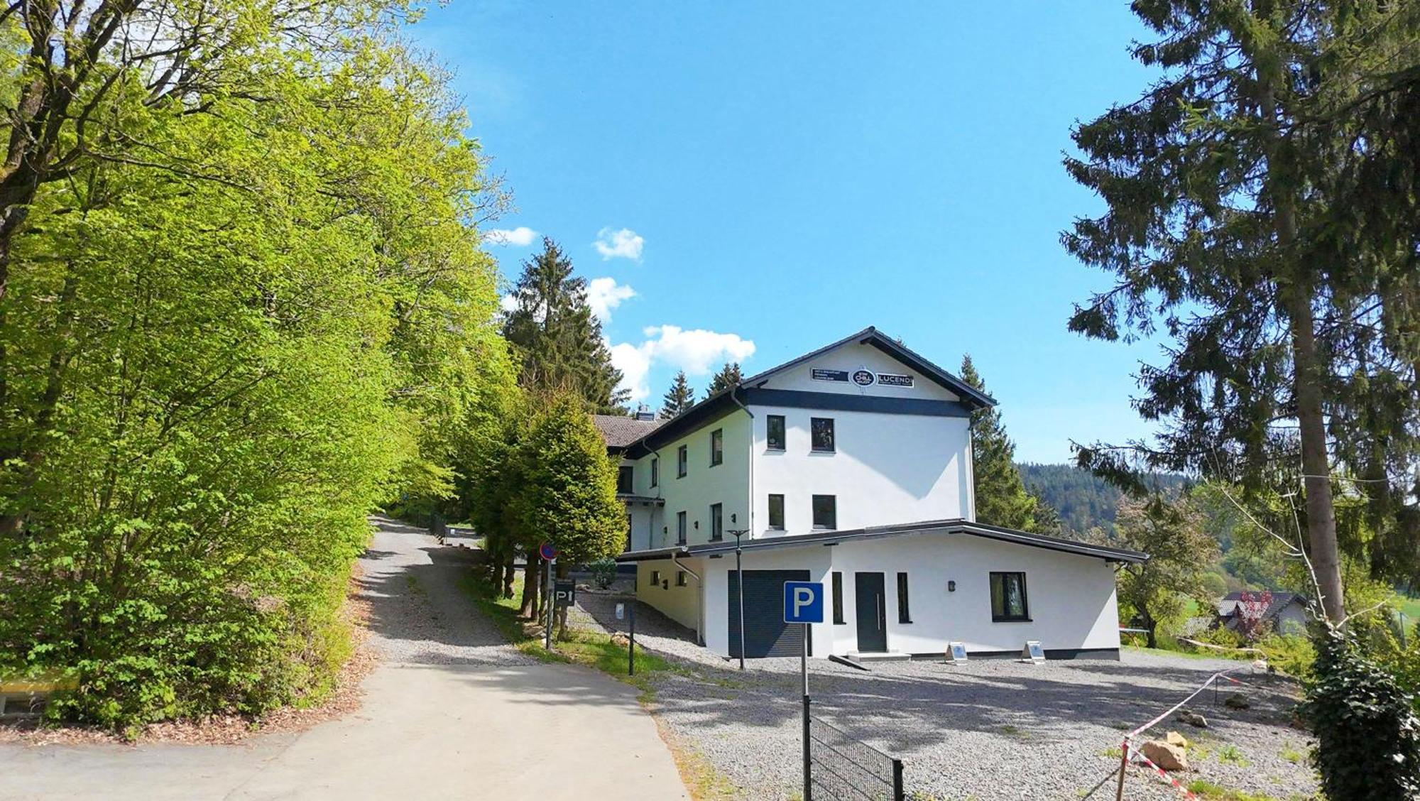 Gaestehotel Lucendi Premium Lounge Hohenleimbach Eksteriør billede