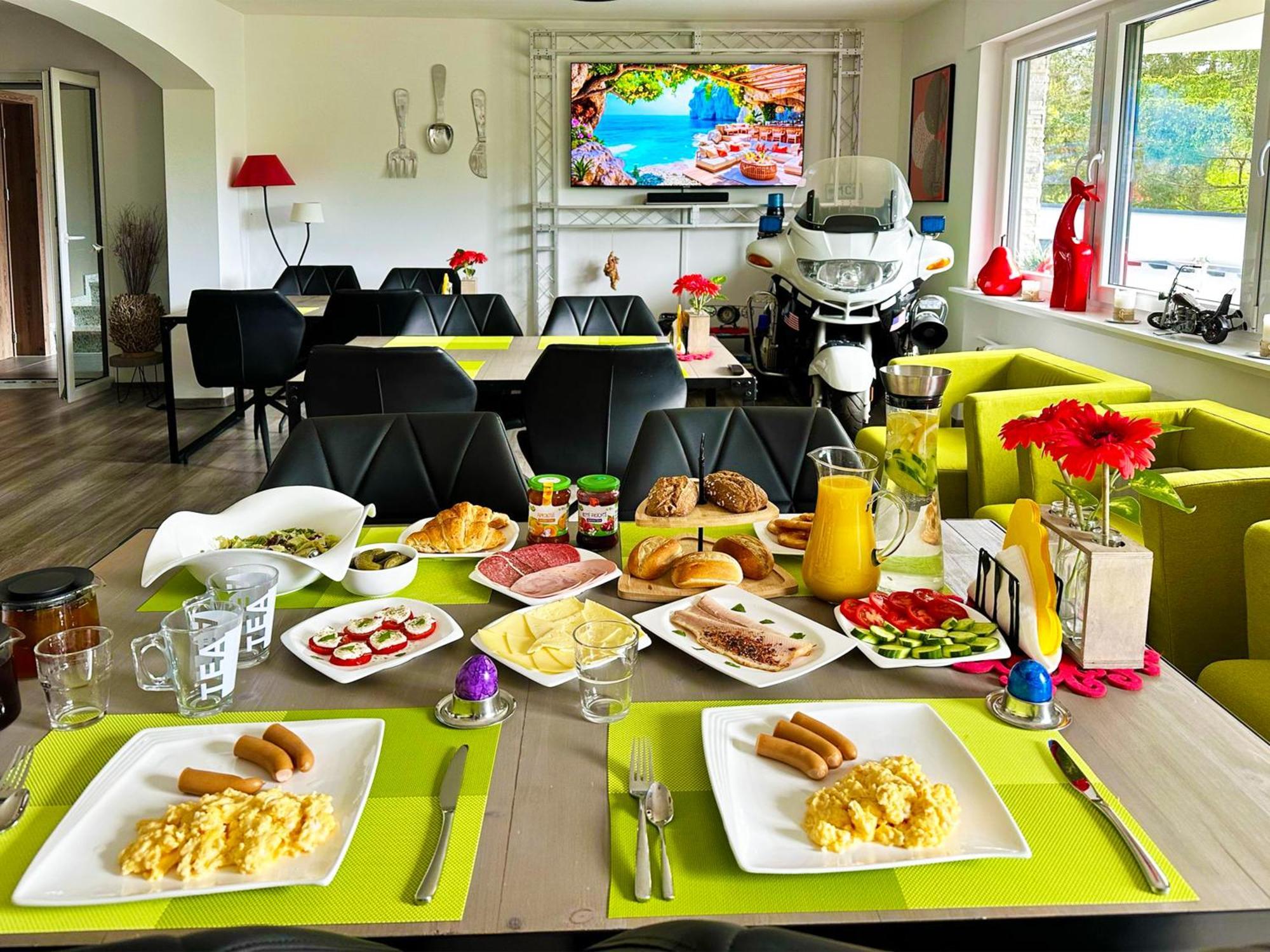 Gaestehotel Lucendi Premium Lounge Hohenleimbach Eksteriør billede