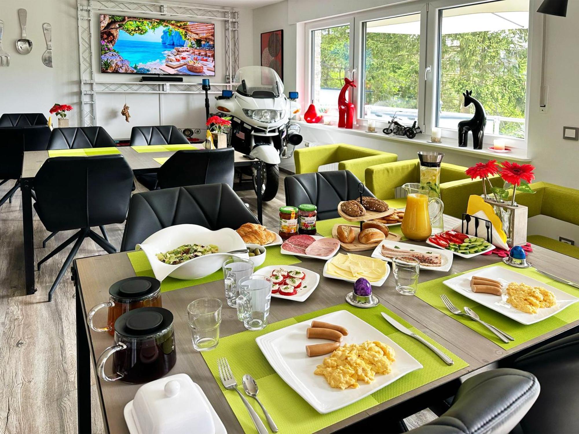 Gaestehotel Lucendi Premium Lounge Hohenleimbach Eksteriør billede