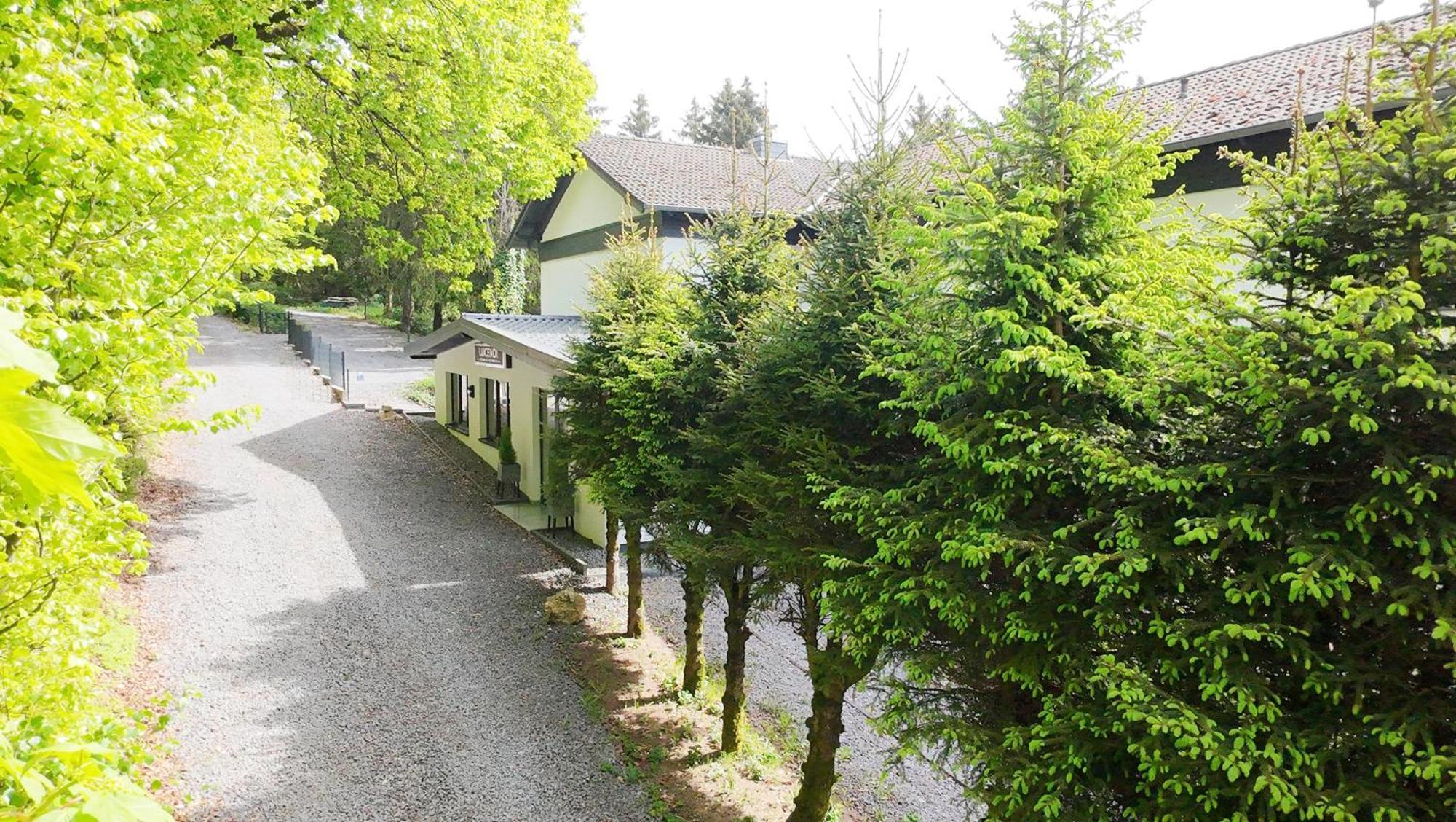Gaestehotel Lucendi Premium Lounge Hohenleimbach Eksteriør billede